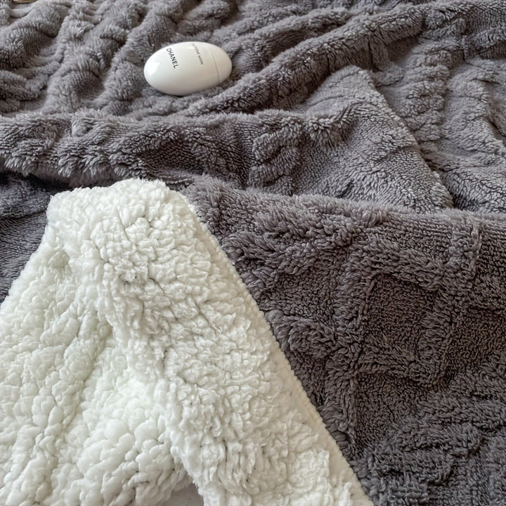 CozyNest - Reversible Fleece Blanket for Fall and Winter