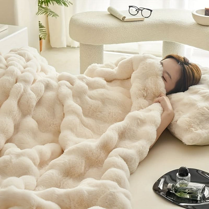 Double-Sided Fleece Blanket – Soft, Warm &amp; Stylish for All Seasons