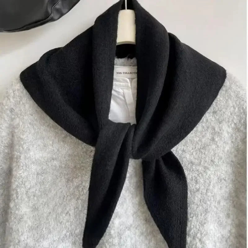 Korean-Style Triangle Knit Scarf – Soft Winter Wrap for Women