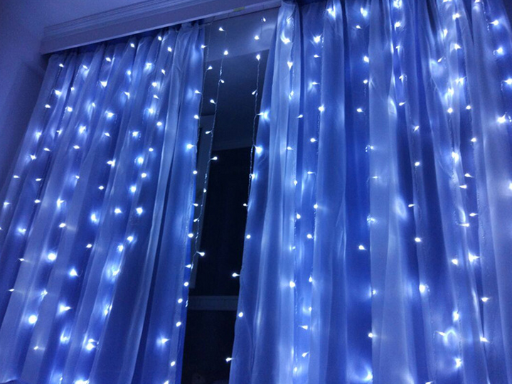Christmas LED Curtain Lights 3 x 3 m 304 Beads Remote Control
