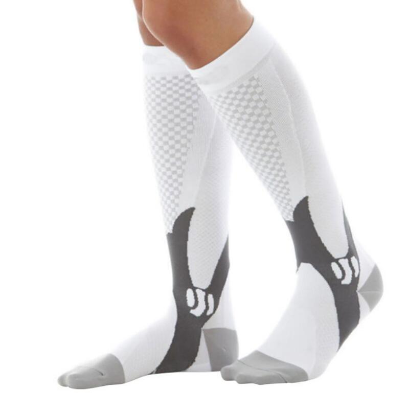 Graduated compression knee socks for running