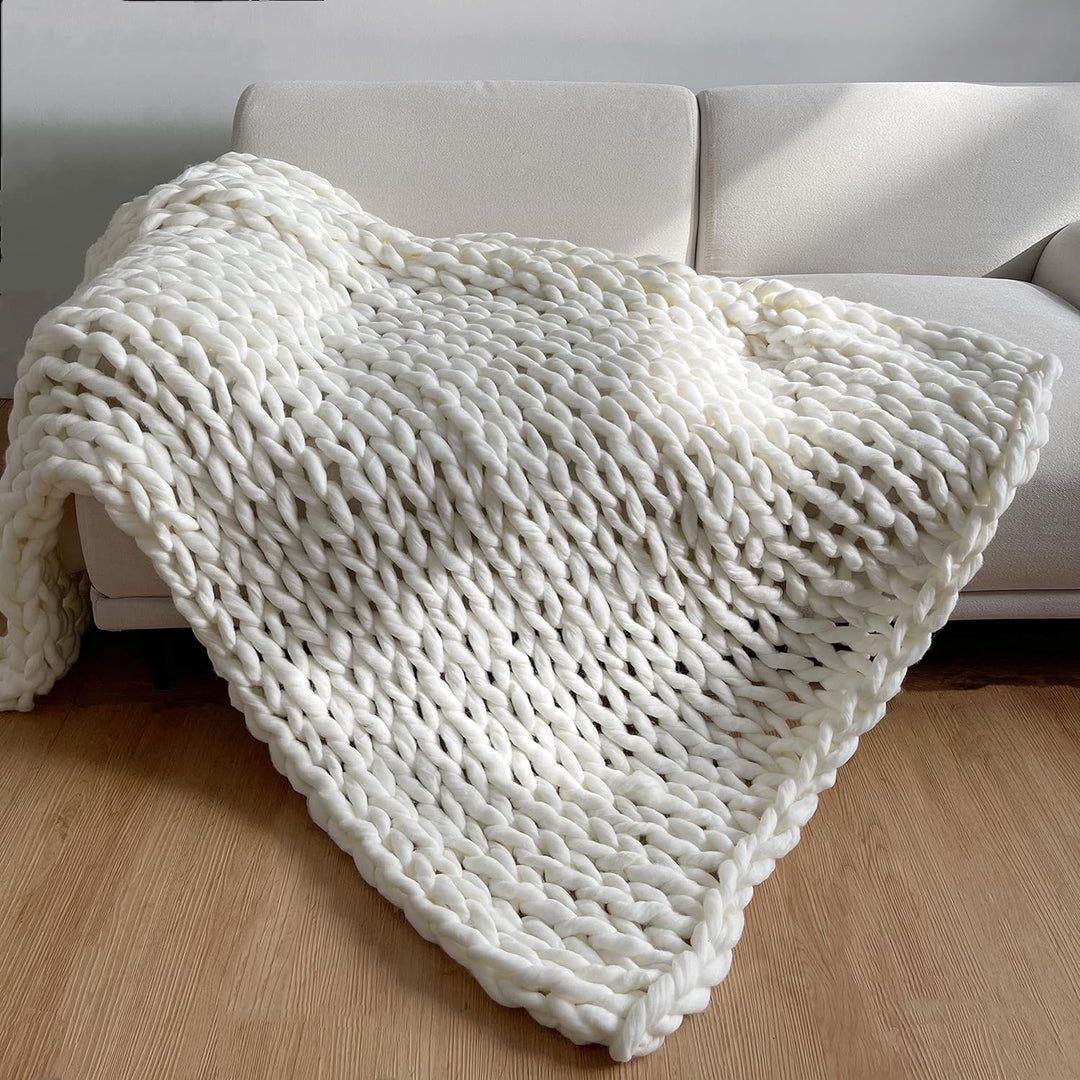 Chunky Knit Handmade Weighted Throw – Ultra-Cozy &amp; Stylish Blanket