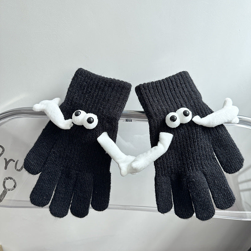 Couple gloves with magnetic hands linked