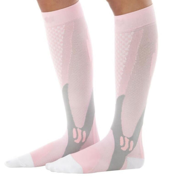 Graduated compression knee socks for running