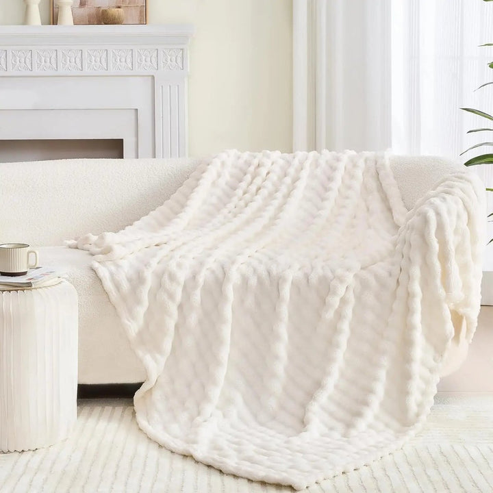 3D Bubble Plush Blanket with Cloud-Soft Raised Texture