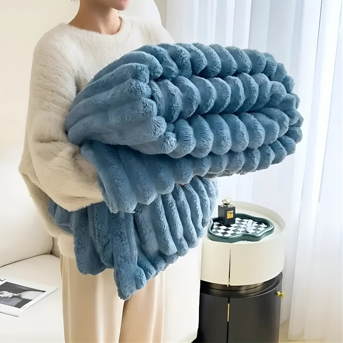 Plushridge™ Ultra-Soft Flannel Blanket – Lightweight, Warm & Portable