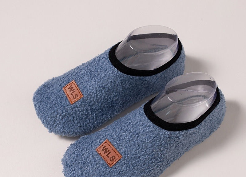 Camel fleece-lined slipper socks with grip sole