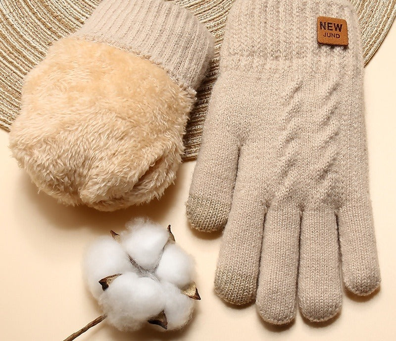 Beige cable knit gloves with plush lining
