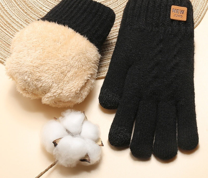 Beige cable knit gloves with plush lining