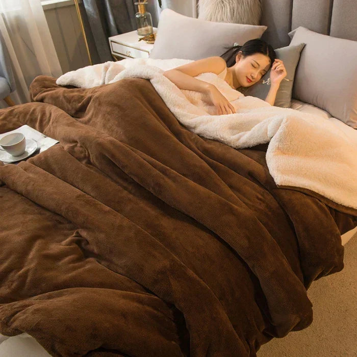 CozyNest Reversible Wool Blanket – Flannel &amp; Cashmere Warm Blanket for Winter