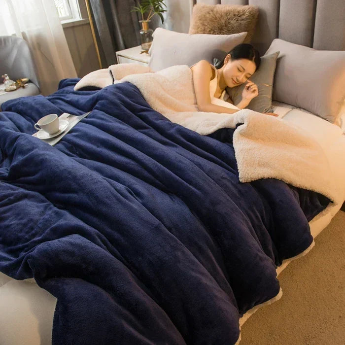 CozyNest Reversible Wool Blanket – Flannel &amp; Cashmere Warm Blanket for Winter