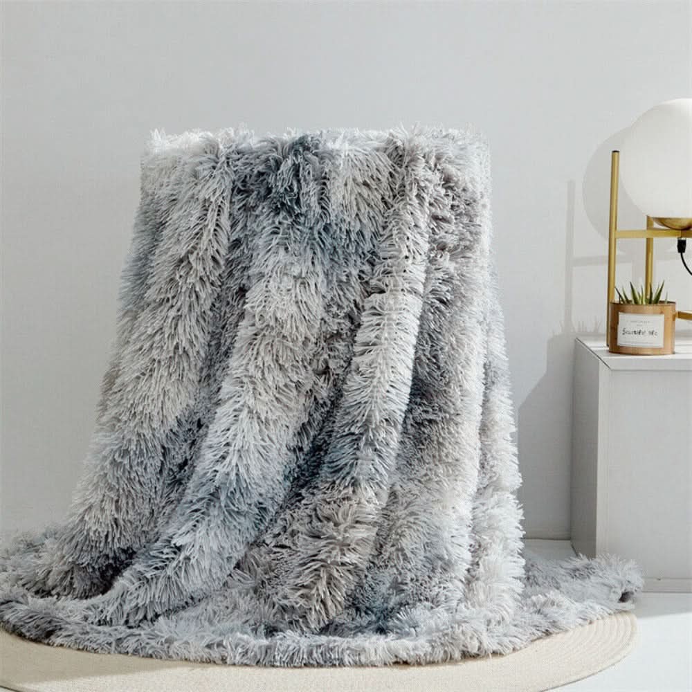 Silky Faux Fur Throw Blanket with Velvety Soft Warmth