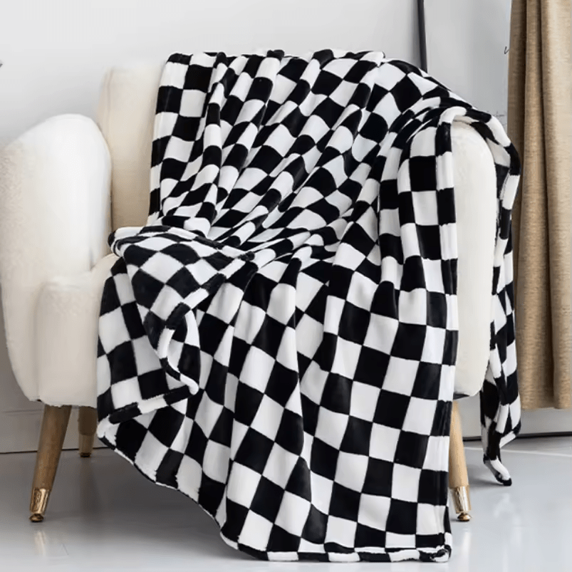 COZYCHECK – Flannel fleece blanket | Soft, warm, and suitable for year-round use