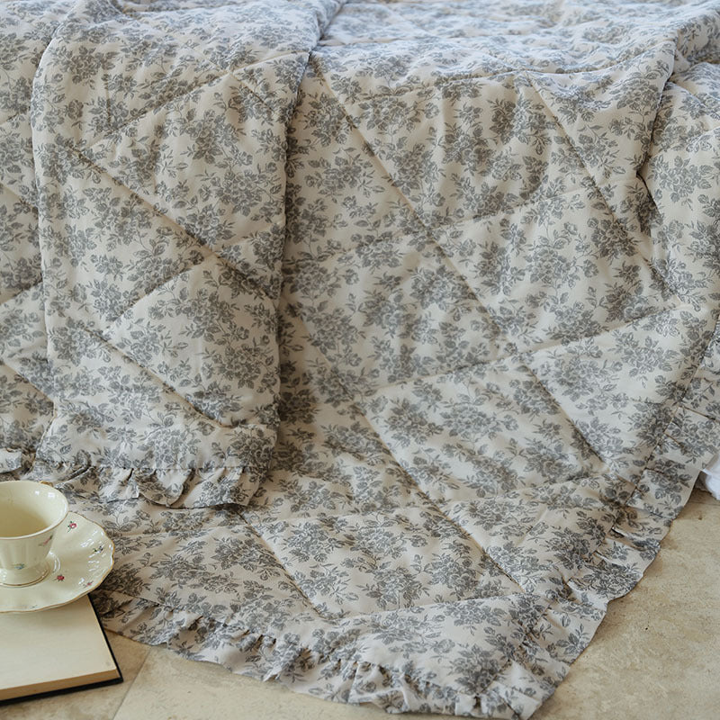 Quilted Floral Throw Blanket with Ruffled Edge