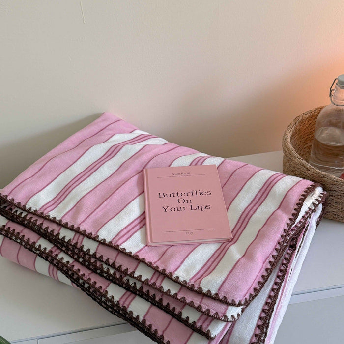 Plushridge™ Soft Animal Print Throw Blanket – Generous Size for Sharing
