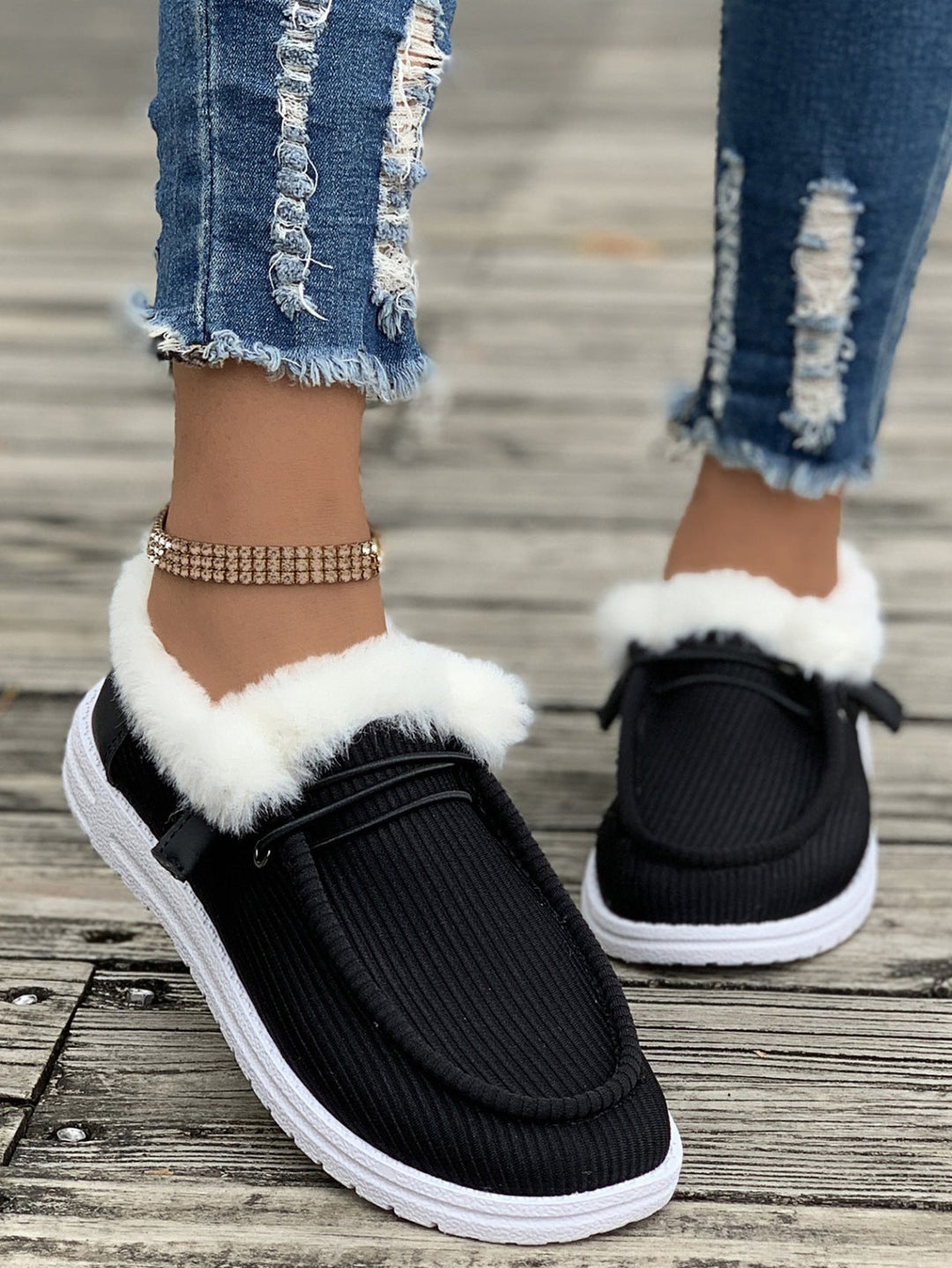Fluffy Slip-On Slippers with Soft Warm Lining and Grip Sole