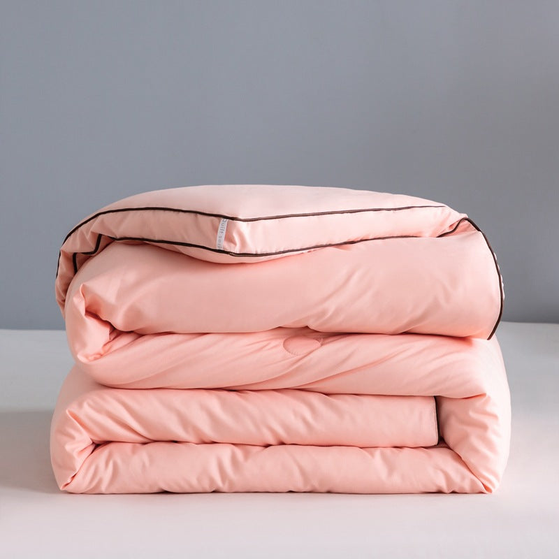 Ladies temperature-regulating year-round comforter