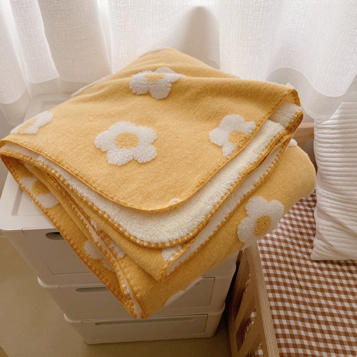 Plushridge™ Cozy Cotton Blanket with Cheerful Sunflower Print