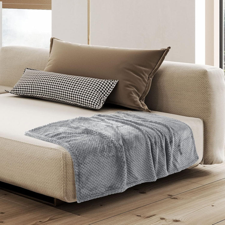 Ultra-Soft Plush Throw Blanket
