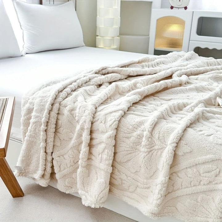 Geometric Jacquard Fleece Throw Blanket