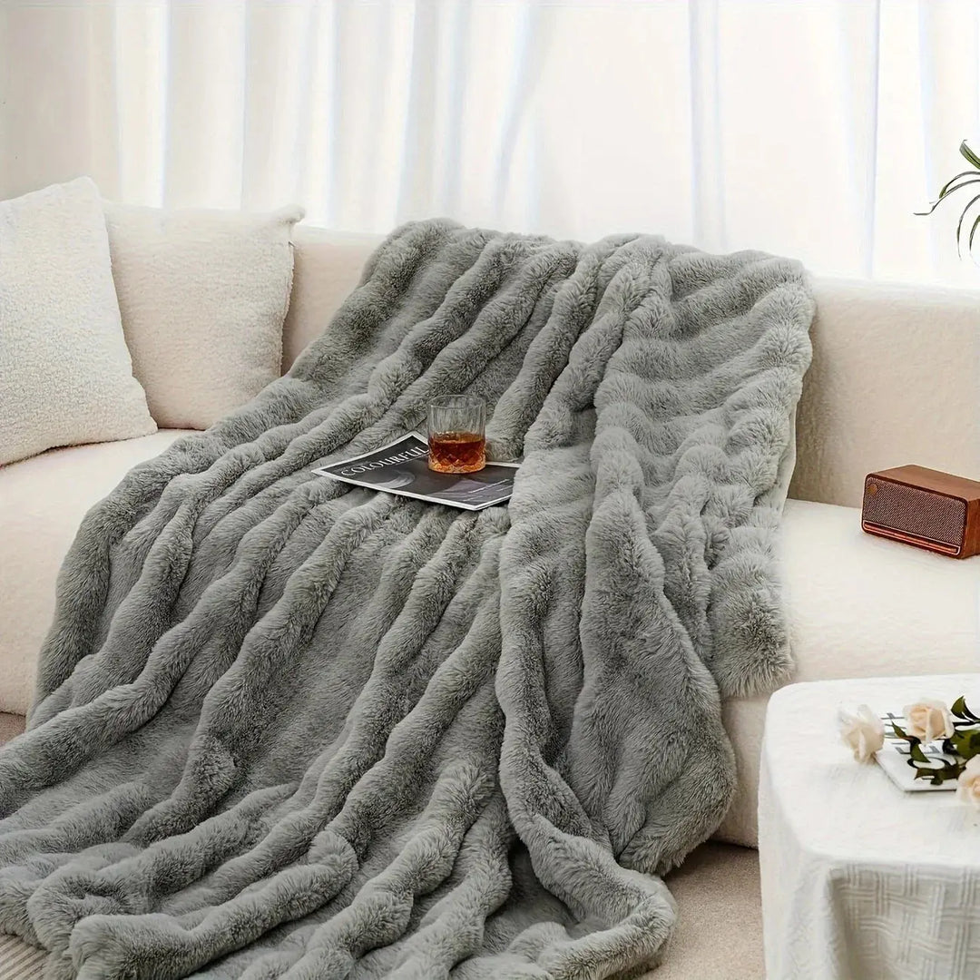 Velmesta Faux Rabbit Fur Throw Blanket