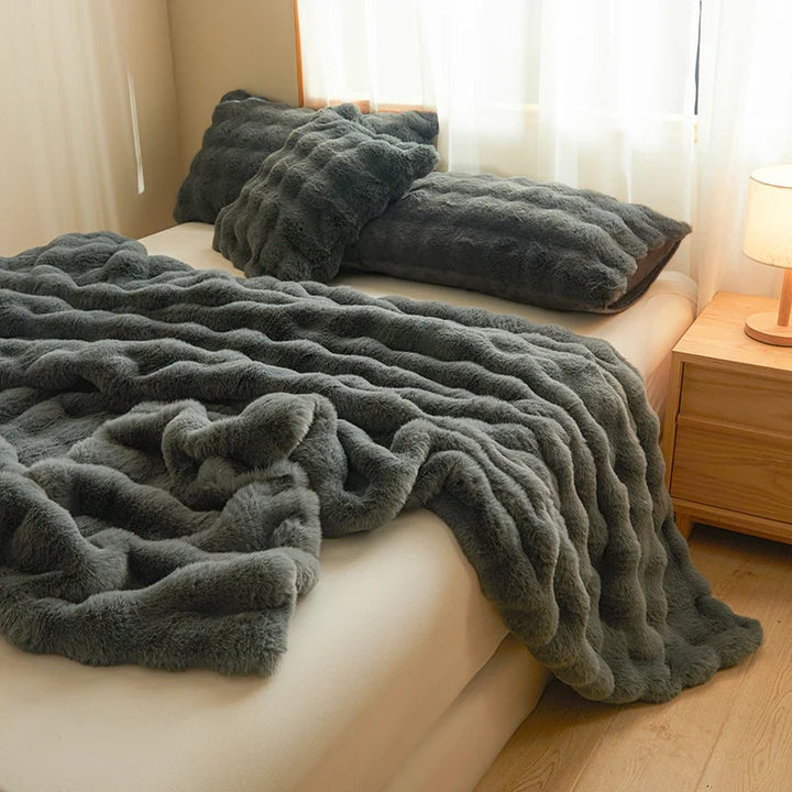 Ultra Soft Faux Fur Blanket
