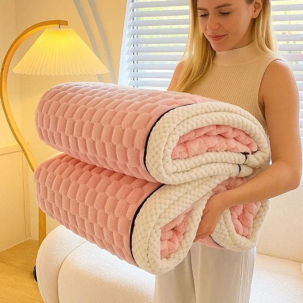 ComfortSculpt – Thoughtful Gift with Elegant Texture