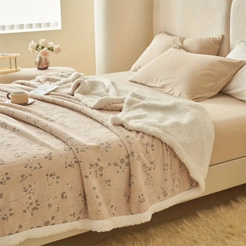 Double-Layer Plush Fleece Blanket With Beige Floral Design