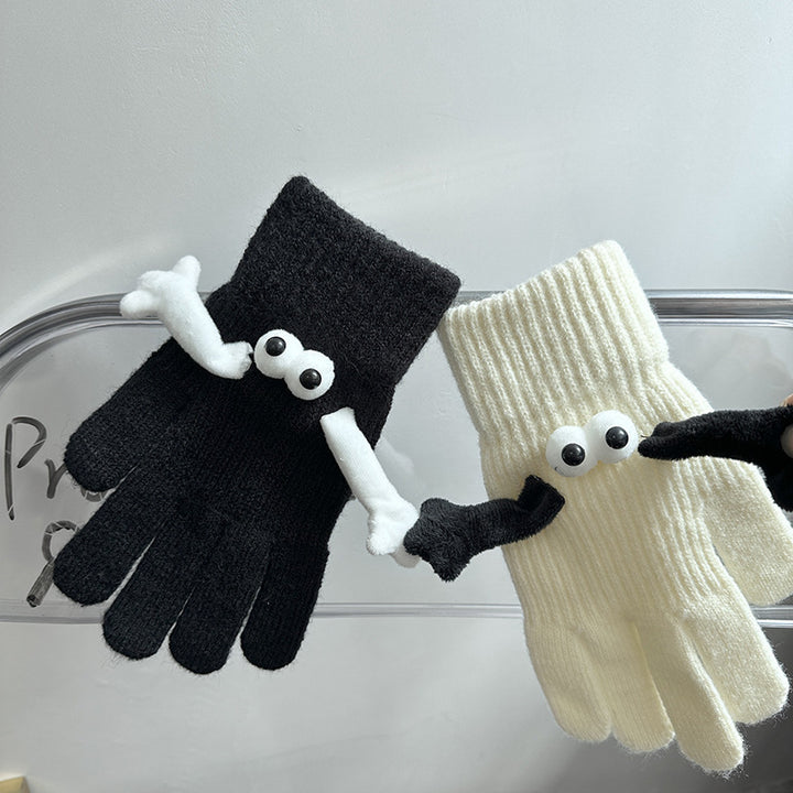 Couple gloves with magnetic hands linked