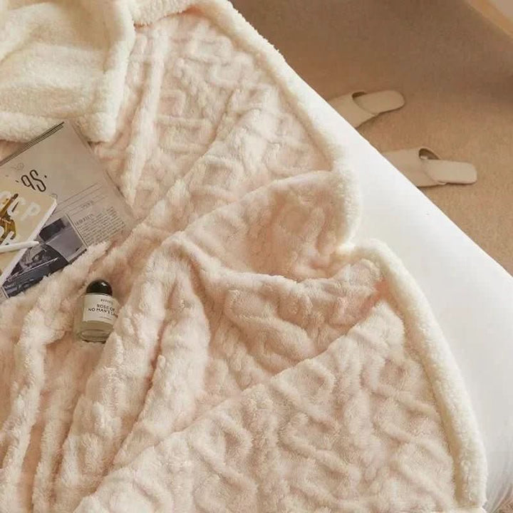 Reversible Winter Blanket, Warm and Modern Two-Sided Throw
