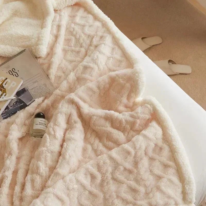 SHEARCOZY – Ultra-Warm Lambswool Blanket for Winter Comfort