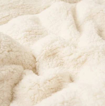 Soft Fleece Throw Blanket in Plush Fabric