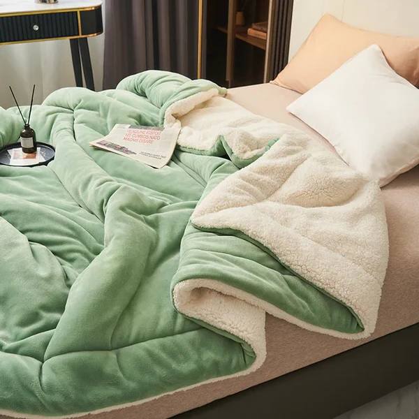 Plushridge™ Plush Fleece Throw Blanket – Velvety Soft in 10 Colors