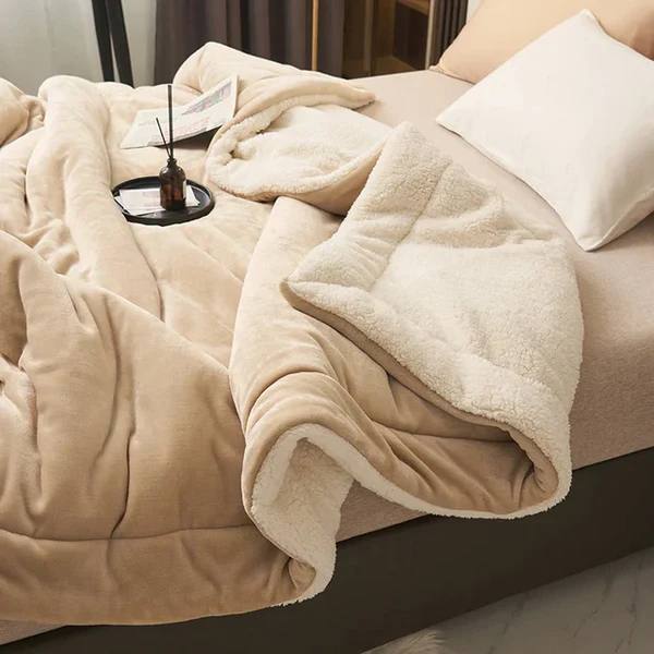Plushridge™ Plush Fleece Throw Blanket – Velvety Soft in 10 Colors