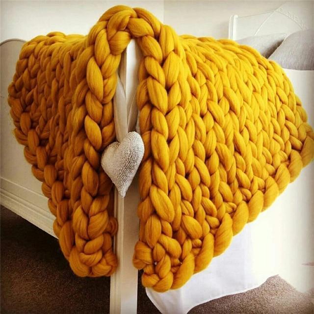 Plushridge™ Handmade Chunky Knit Blanket with Soft Oversized Loops